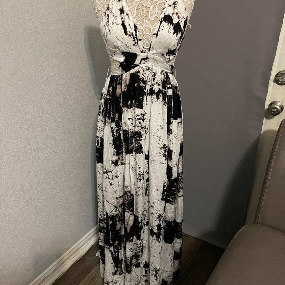 Elegant Black and White Lace Maxi Dress
